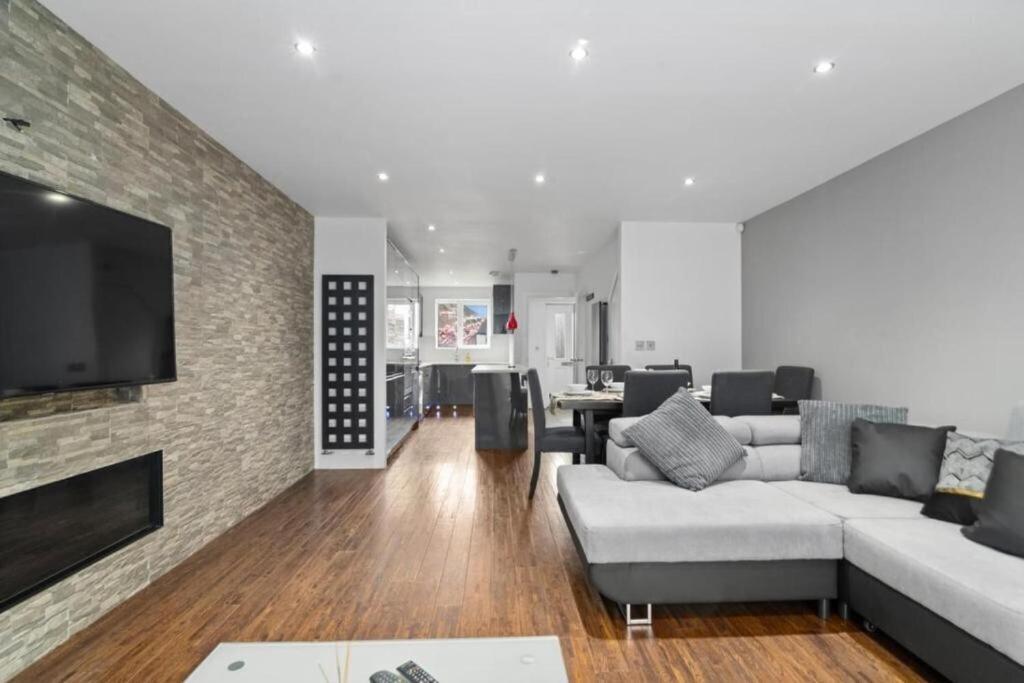 Superb Stonewall Terrace London Room photo